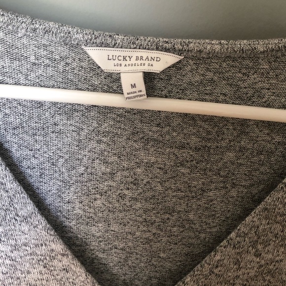 🌸Lucky Brand Blouse 🌸 - Picture 3 of 5